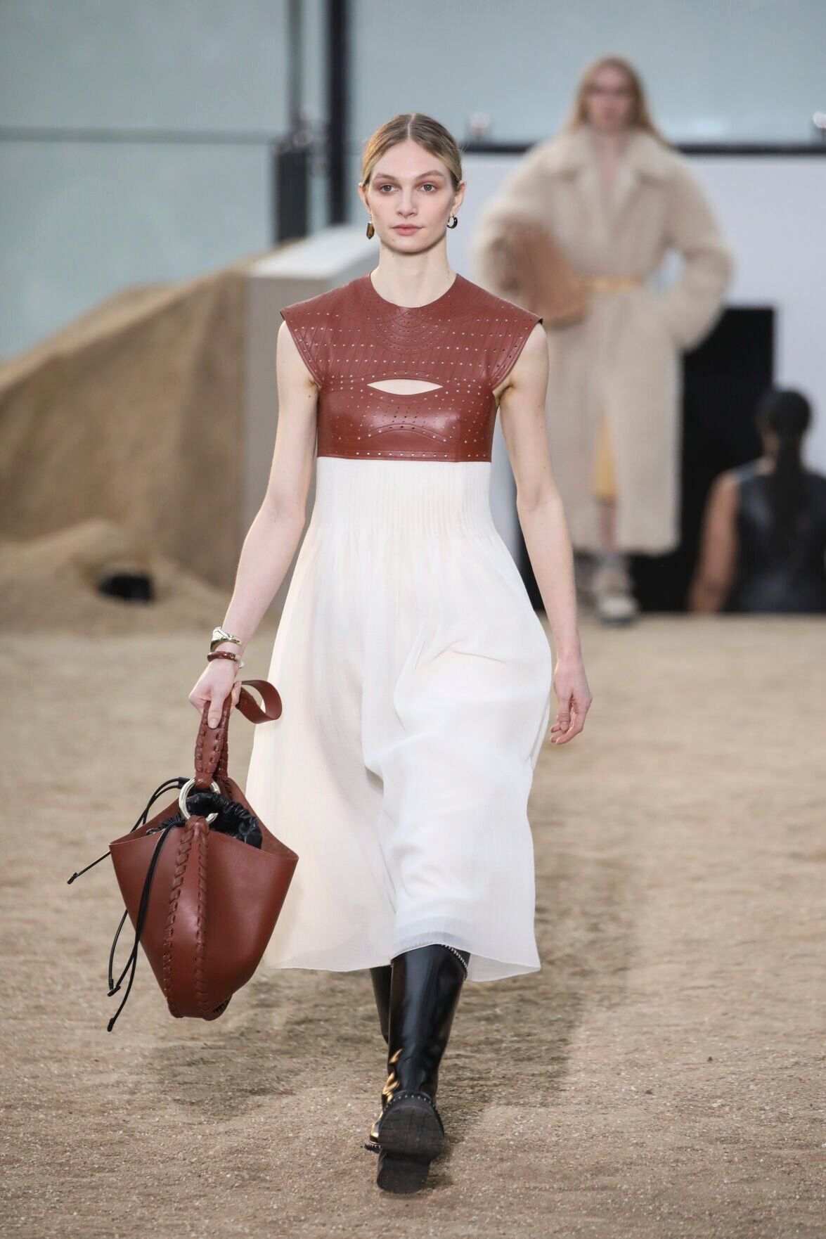 Paris Fashion Chloe F/W 22-23